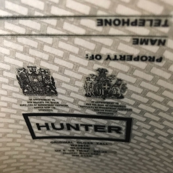 Hunter: tall glossy black rainboots (M7/F8) - Picture 9 of 12